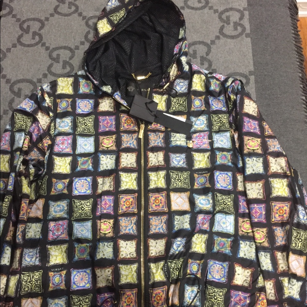 NEW WITH TAGS AUTHENTIC VERSACE JACKET SIZE 54